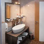 Hotel Rekic 4*