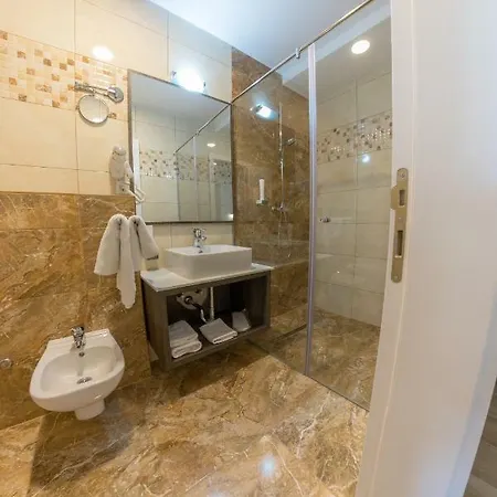 Hotel Rekic 4*